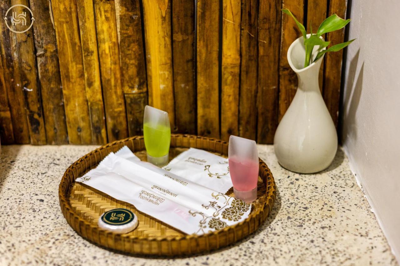 Hak Huot Residence Siem Reap Bagian luar foto